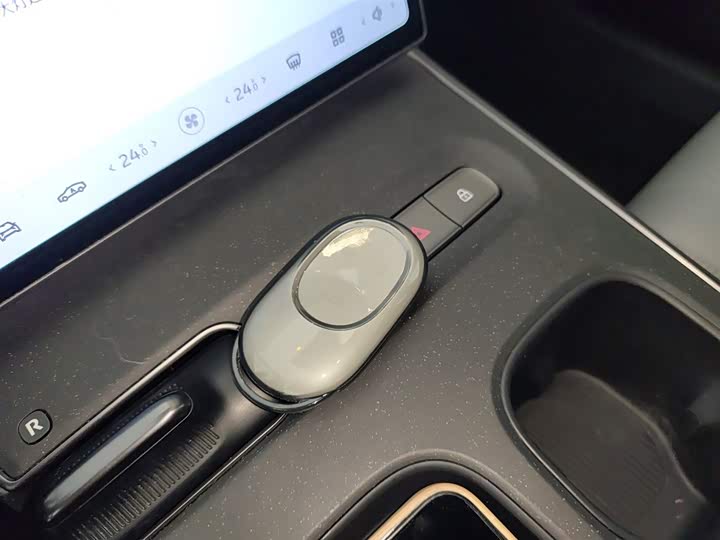 Фото 9 - Nio ET5