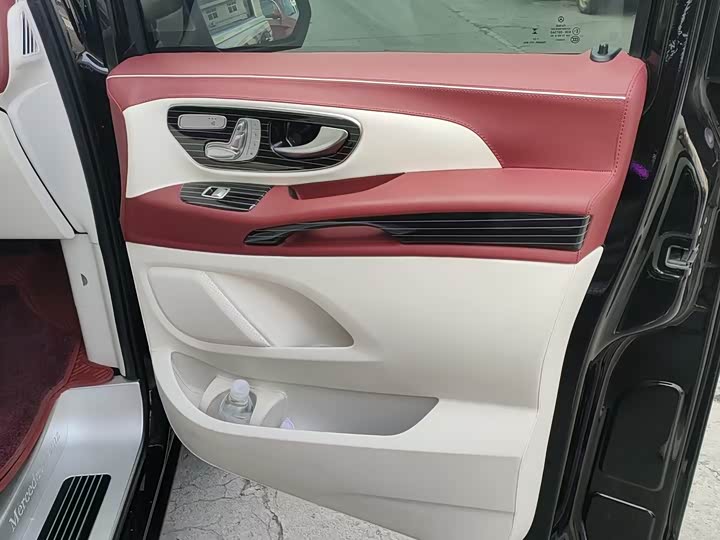 Фото 9 - Mercedes-Benz Vito