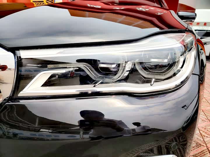 Фото 4 - BMW 7 Series