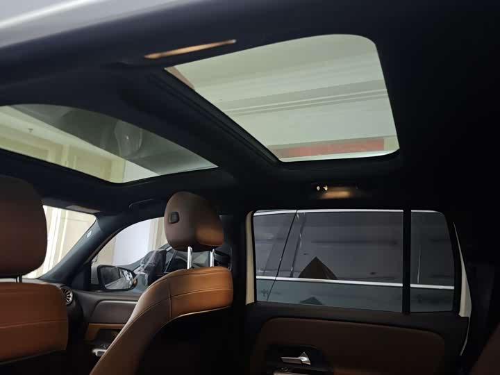 Фото 8 - Mercedes-Benz GLB-Class