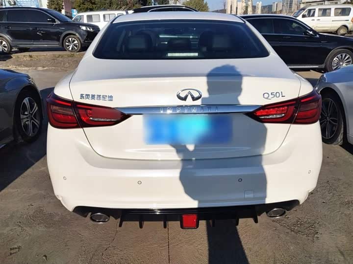 Фото 6 - Infiniti Q50L