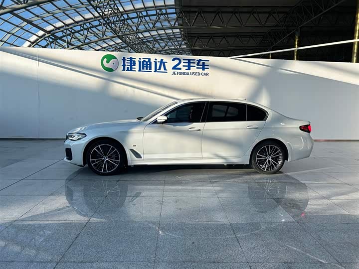 Фото 6 - BMW 5 Series