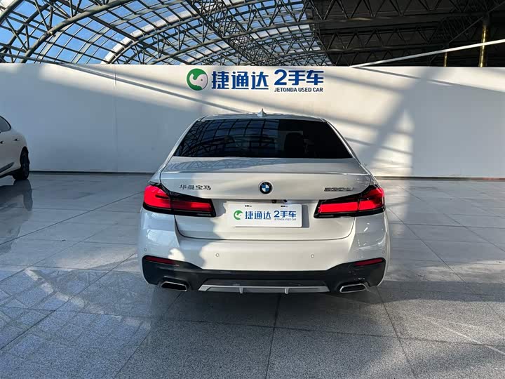 Фото 8 - BMW 5 Series