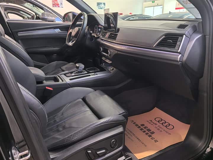 Фото 4 - Audi Q5L Sportback