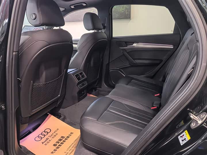 Фото 5 - Audi Q5L Sportback