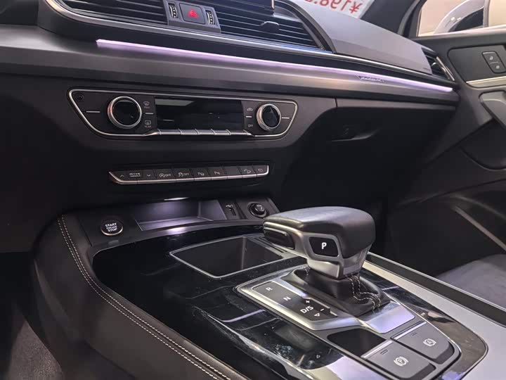 Фото 6 - Audi Q5L Sportback