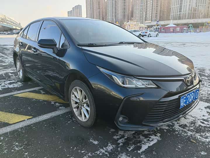 Фото 3 - Toyota Corolla