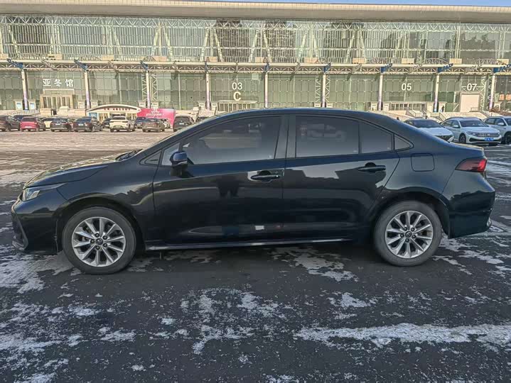 Фото 7 - Toyota Corolla