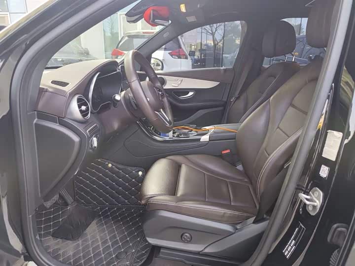 Фото 7 - Mercedes-Benz GLC-Class