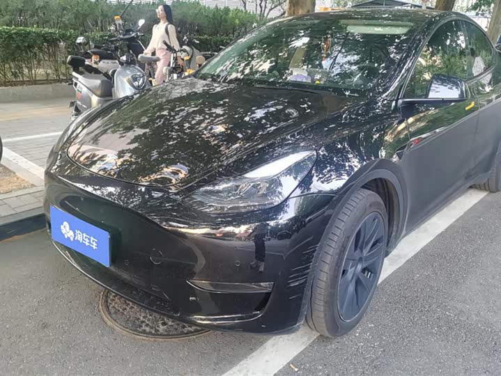 Фото 1 - Tesla Model Y