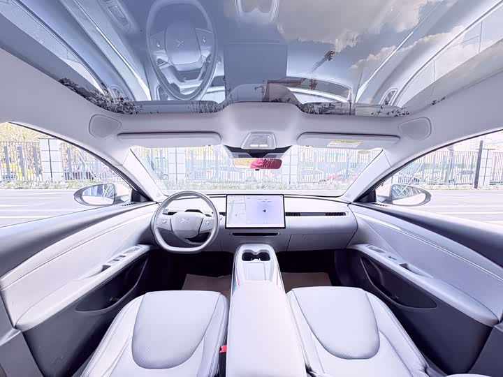 Фото 5 - XPeng Mona M03