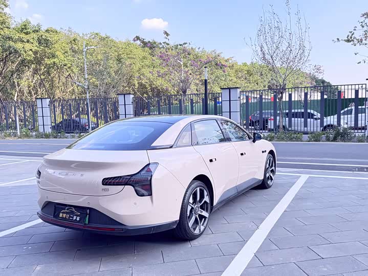 Фото 9 - XPeng Mona M03