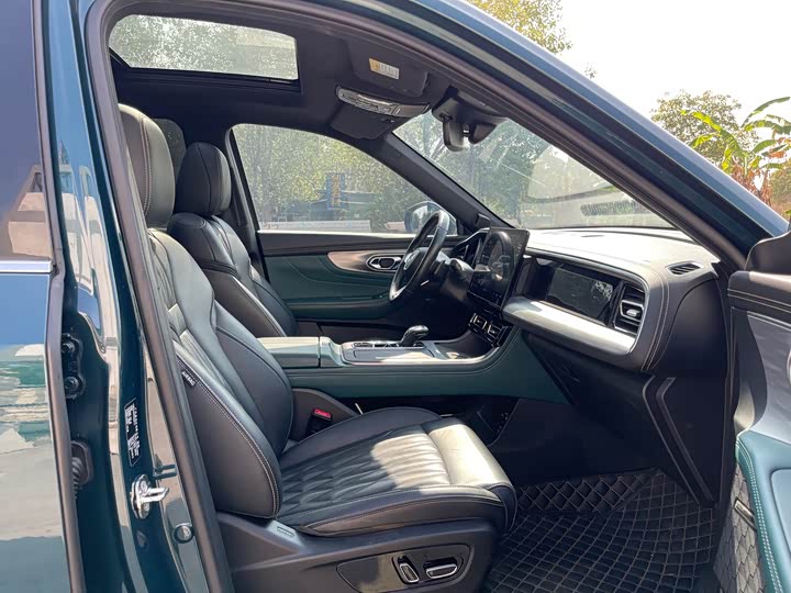 Фото 8 - GAC Trumpchi GS8