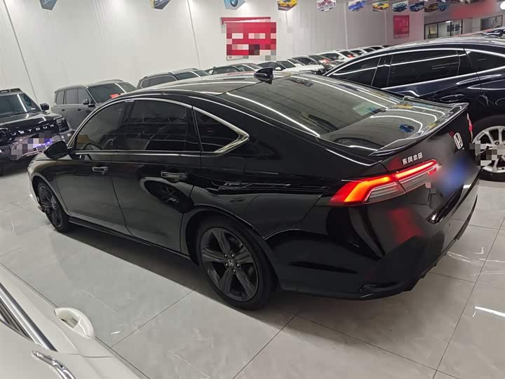 Фото 5 - Honda Inspire