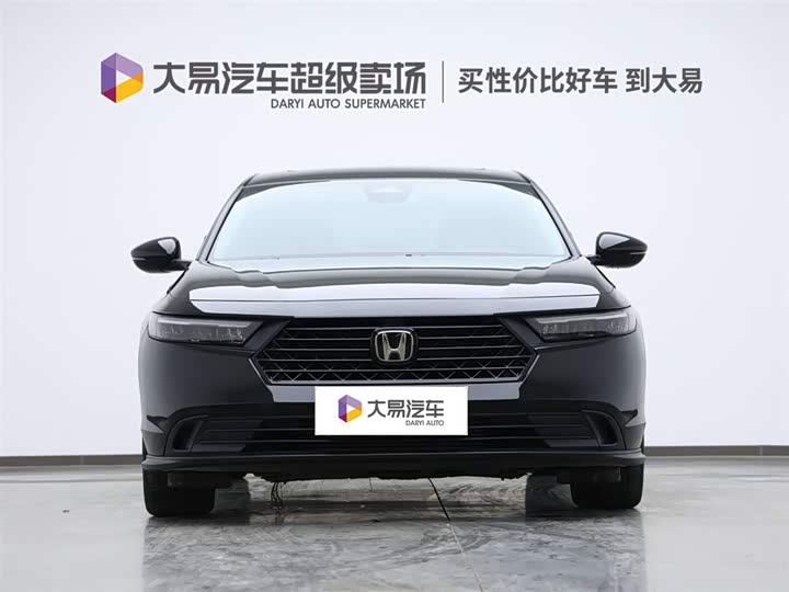 Фото 2 - Honda Accord