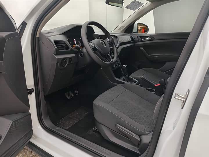 Фото 8 - Volkswagen T-Cross