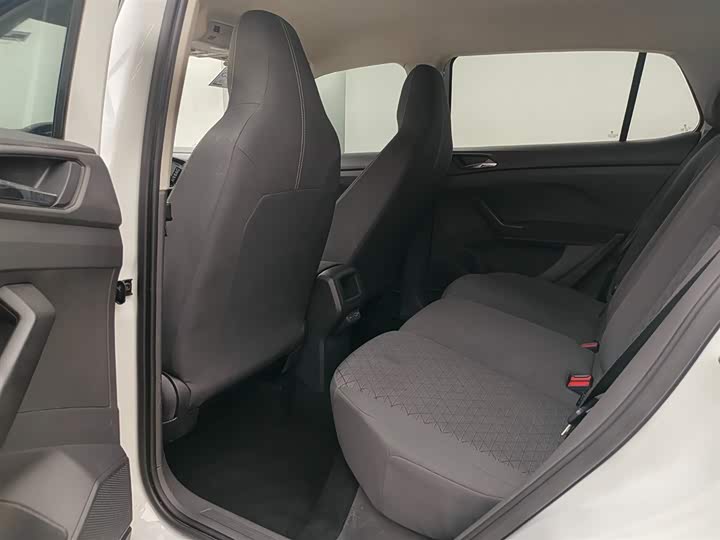 Фото 9 - Volkswagen T-Cross