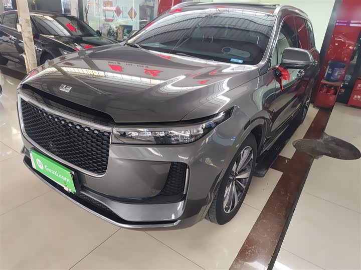 Фото 1 - LiXiang One