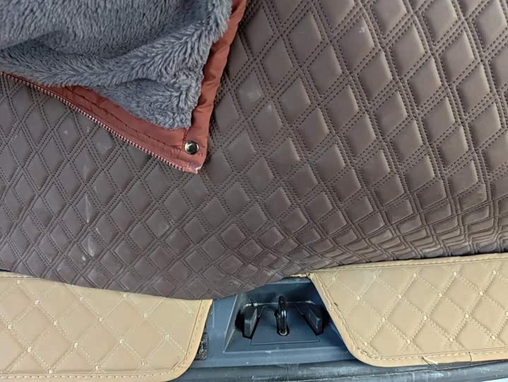 Фото 4 - Geely Galaxy Starship 7