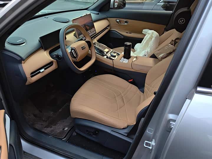 Фото 9 - Geely Galaxy Starship 7