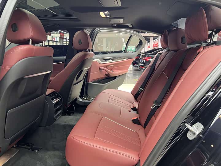 Фото 4 - BMW 5 Series