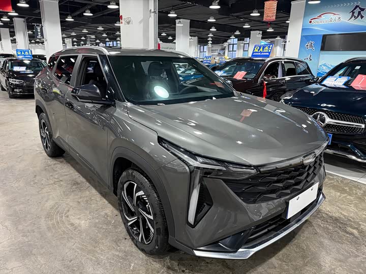 Фото 3 - Geely Atlas