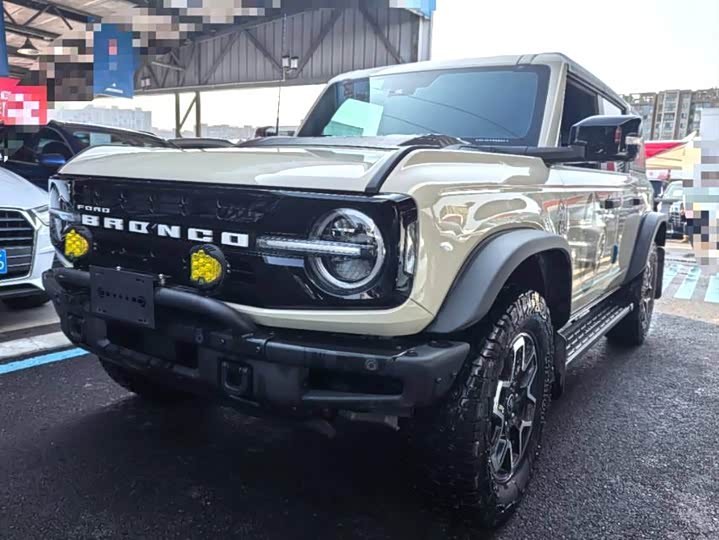 Фото 1 - Ford Bronco