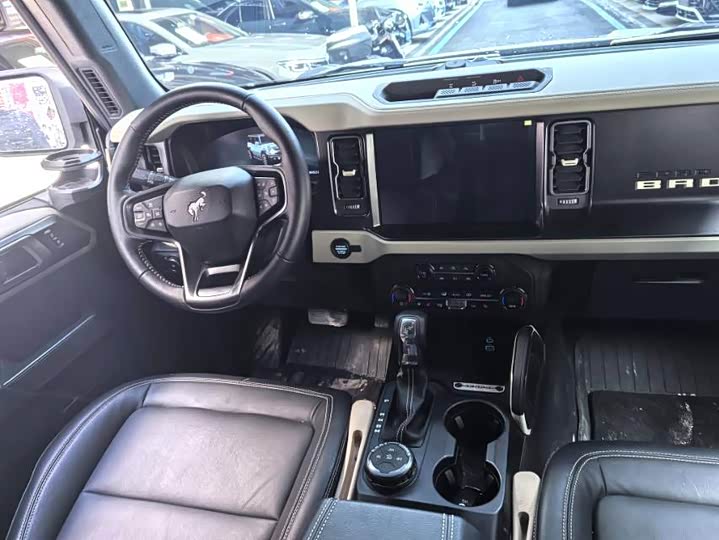 Фото 3 - Ford Bronco