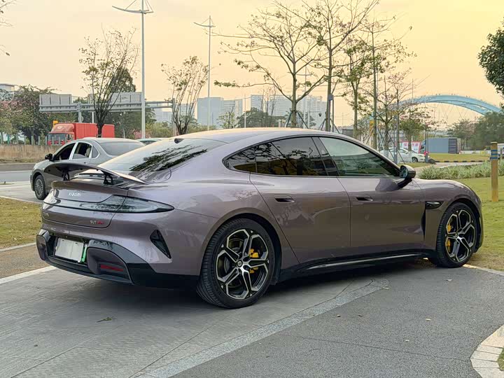 Фото 7 - Xiaomi SU7