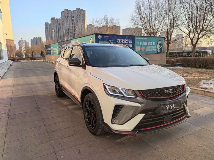 Фото 2 - Geely Coolray