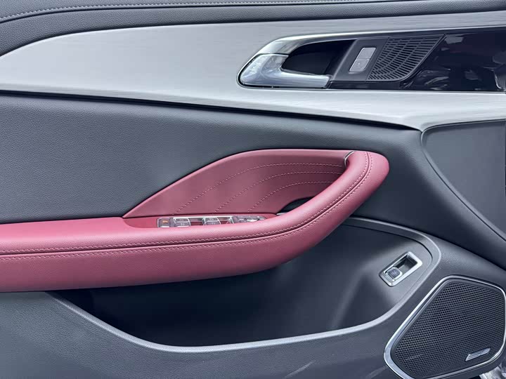 Фото 5 - Hongqi H5