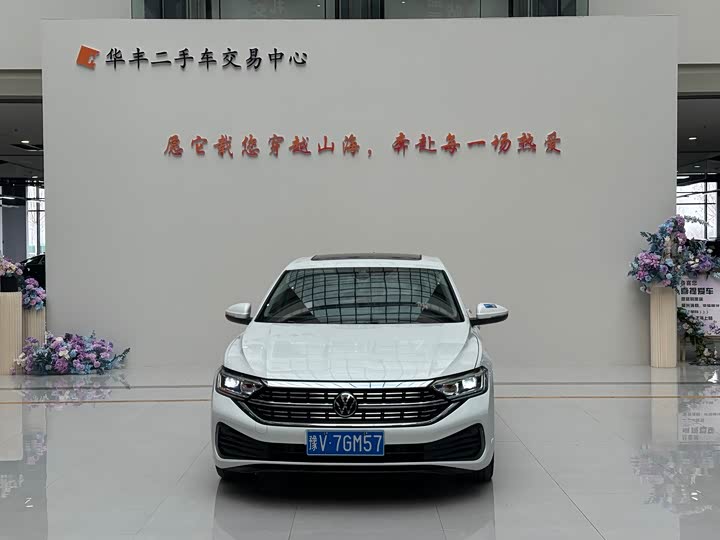 Фото 2 - Volkswagen Sagitar L