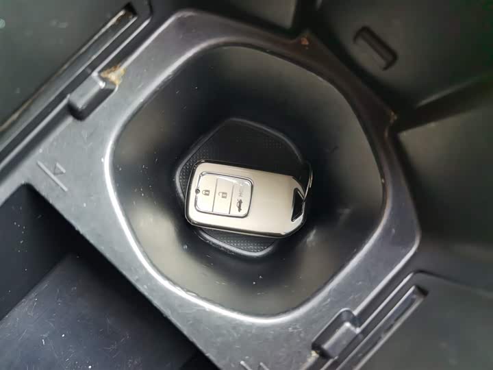 Фото 9 - Honda Civic