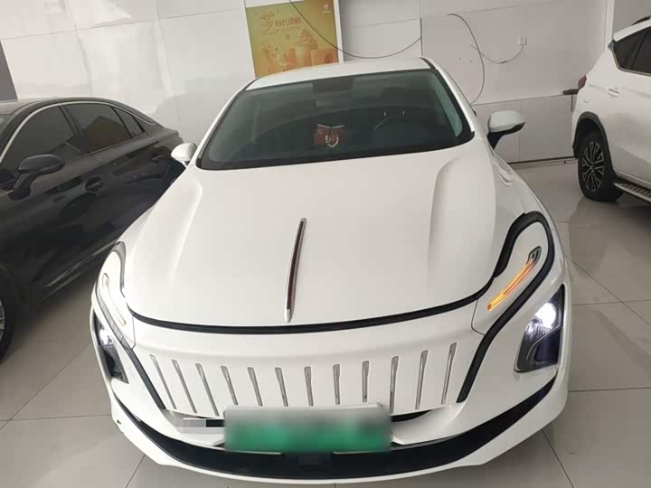 Фото 3 - Hongqi E-QM5