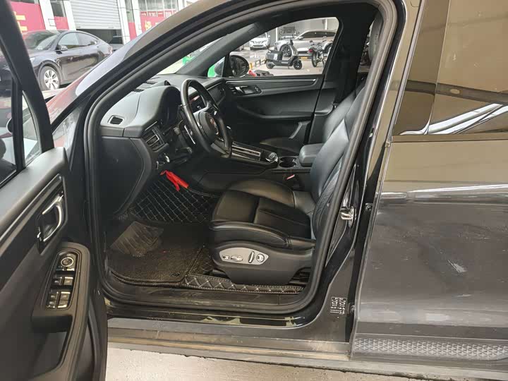 Фото 4 - Porsche Macan