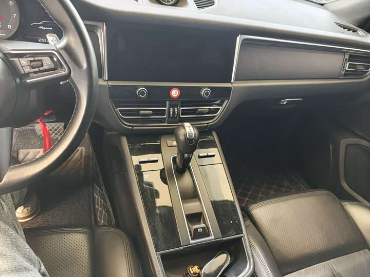 Фото 8 - Porsche Macan