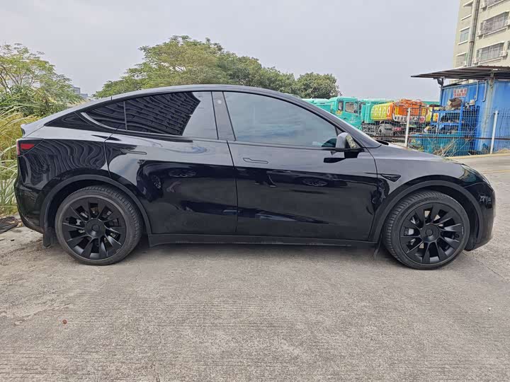 Фото 5 - Tesla Model Y