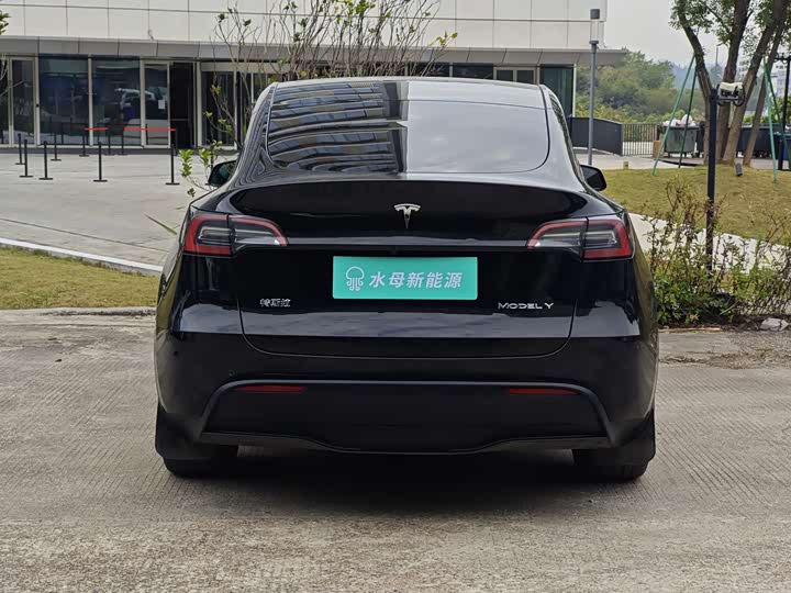 Фото 7 - Tesla Model Y