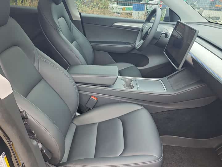 Фото 9 - Tesla Model Y