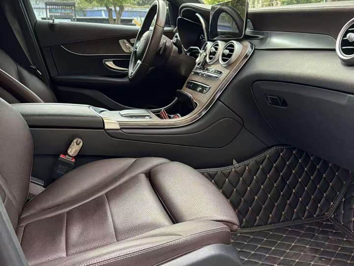 Фото 9 - Mercedes-Benz GLC-Class