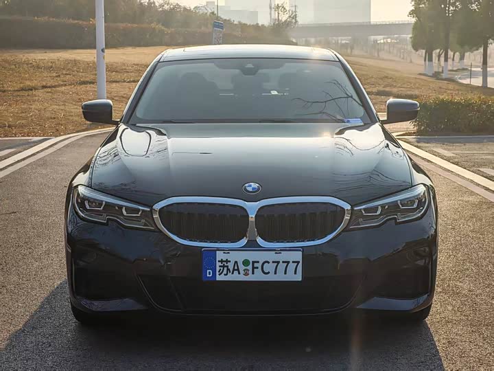 Фото 2 - BMW 3 Series