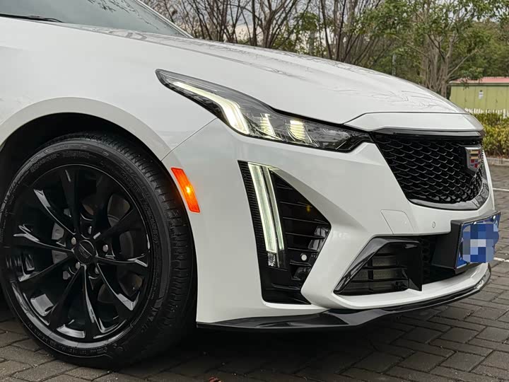 Фото 8 - Cadillac CT5