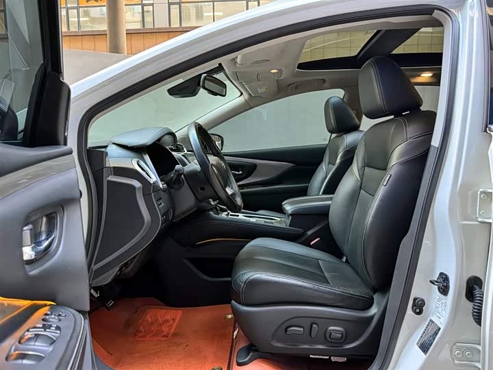 Фото 9 - Nissan Murano