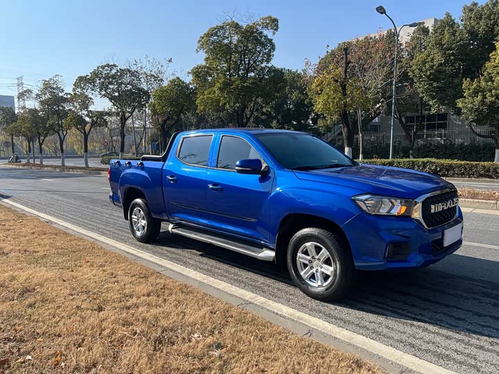 Фото 3 - Maxus T70