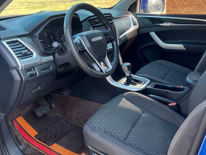 Фото 8 - Maxus T70