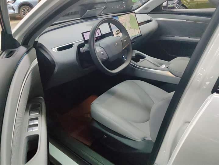 Фото 9 - XPeng Mona M03