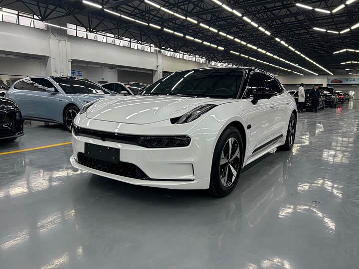 Фото 1 - Zeekr 001