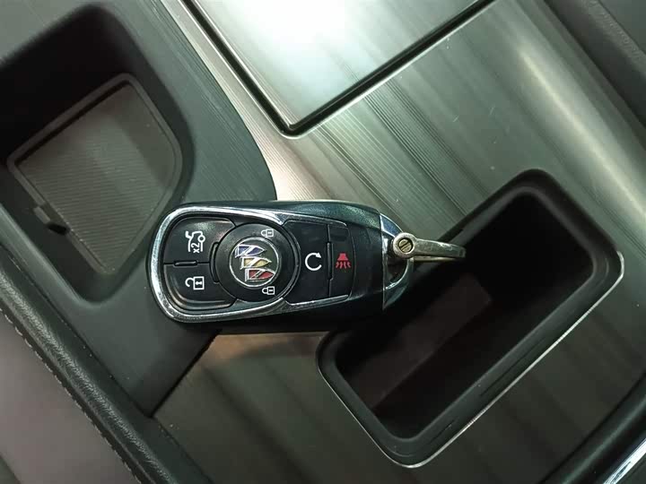 Фото 9 - Buick LaCrosse