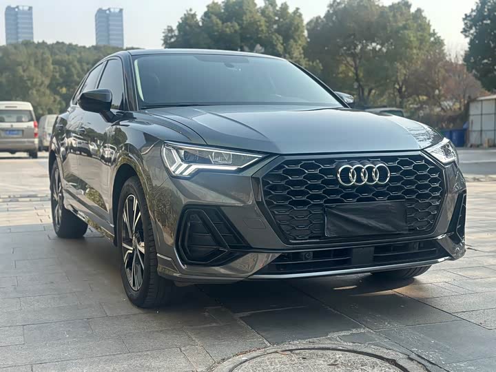 Фото 3 - Audi Q3 Sportback