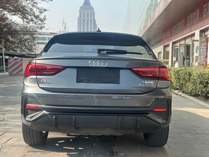 Фото 5 - Audi Q3 Sportback